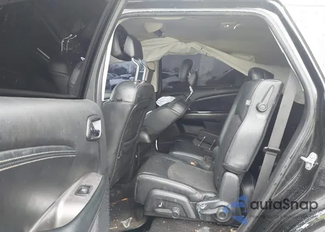 2017 Dodge Journey Crossroad Plus z USA, uszkodzony, nr VIN 3C4PDCGGXHT548142